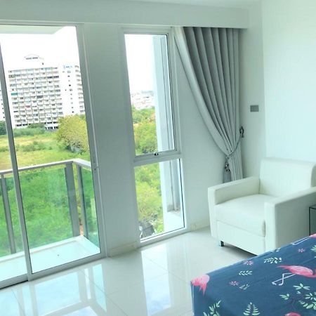 City Center Residence Pattaya Bagian luar foto