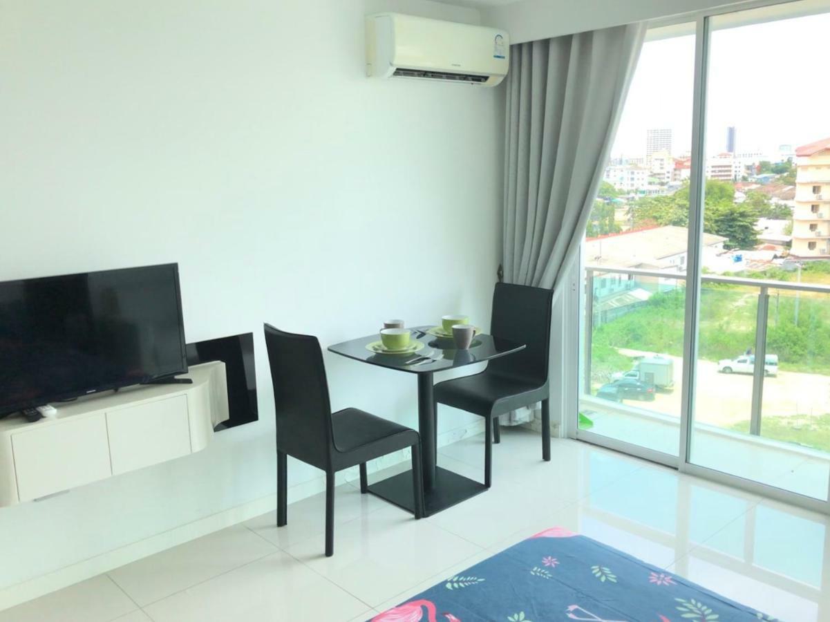 City Center Residence Pattaya Bagian luar foto