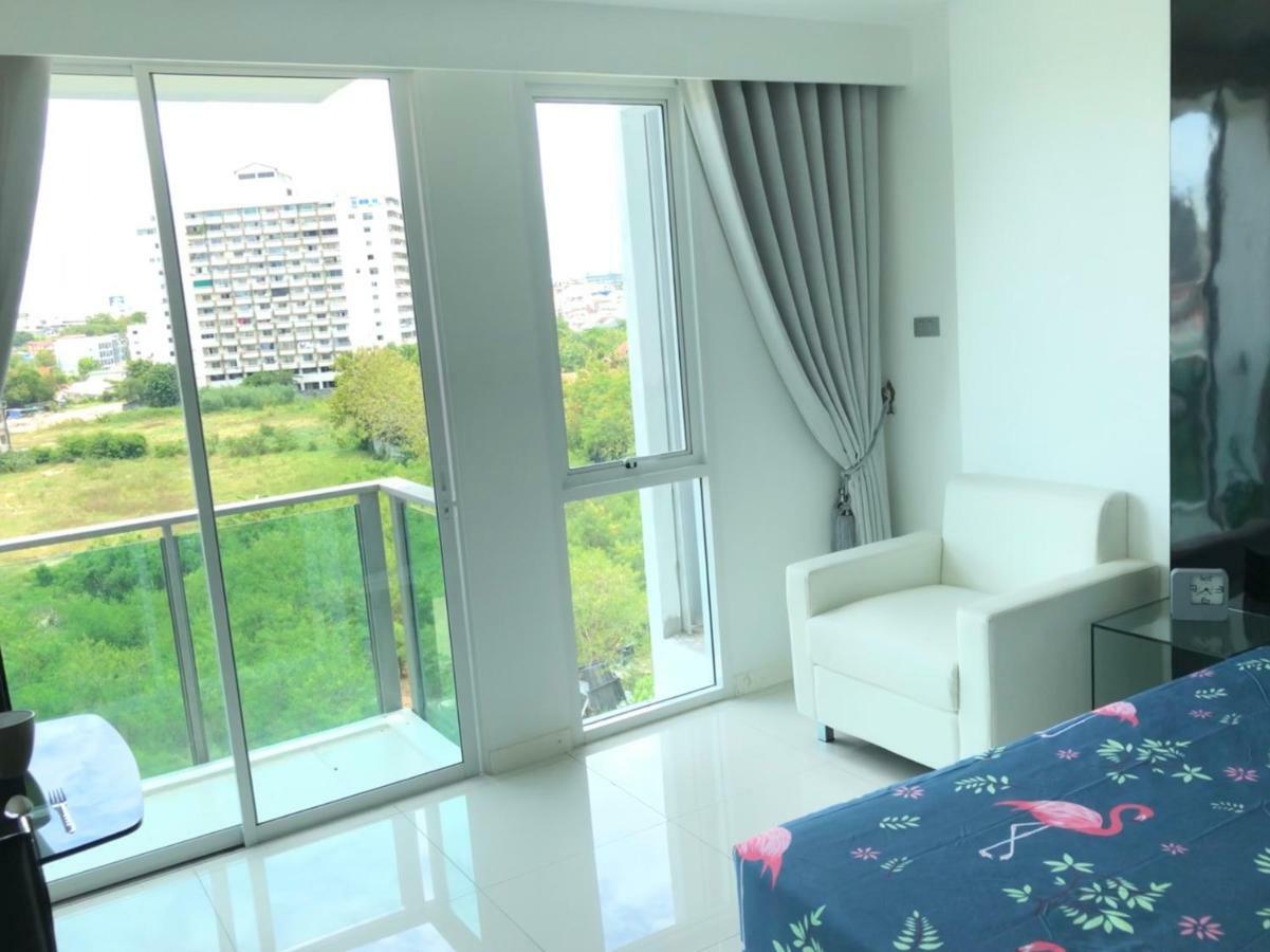 City Center Residence Pattaya Bagian luar foto